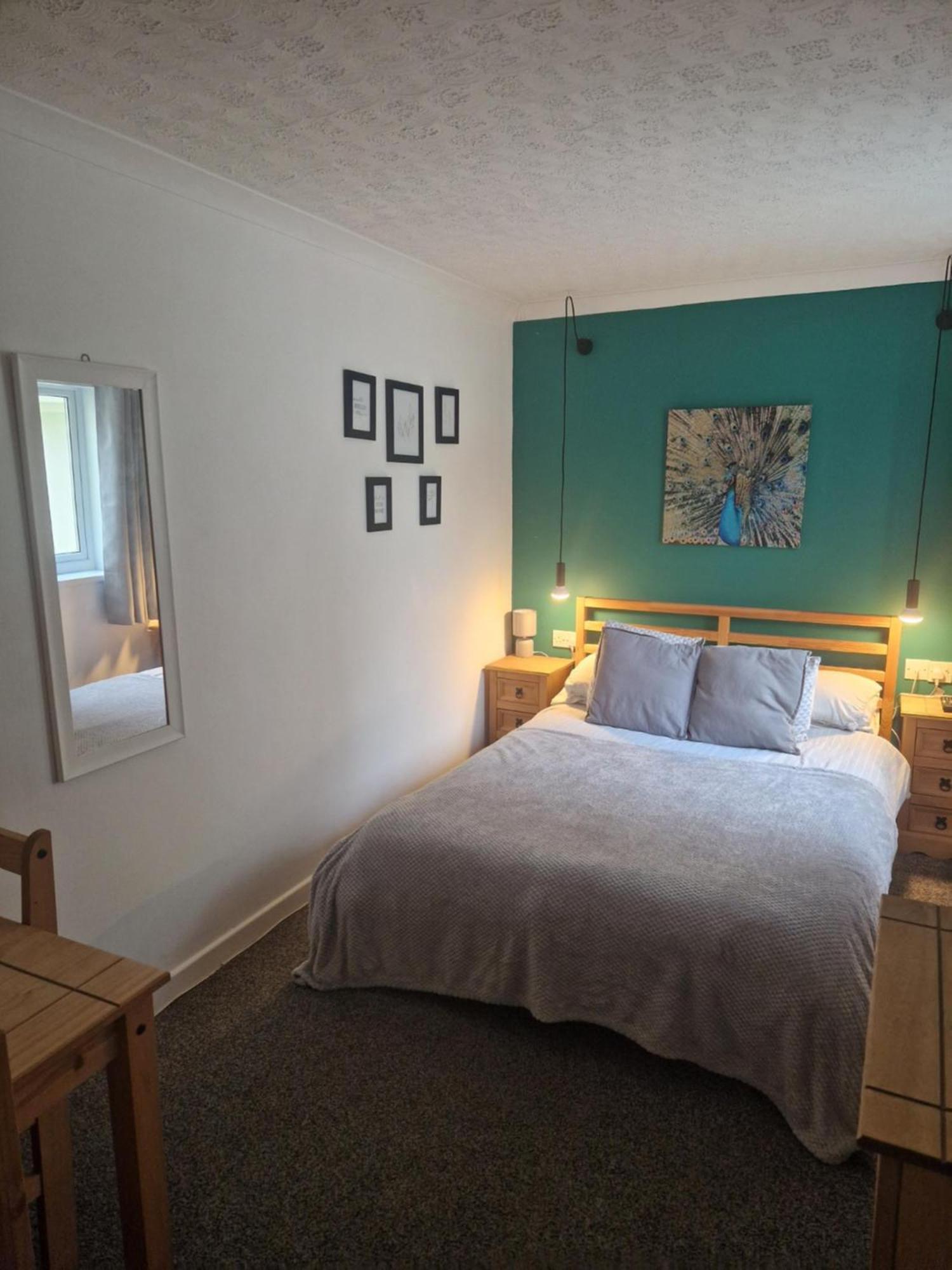 Cosy Self Contained Annexe Apartment โบดมิน ภายนอก รูปภาพ